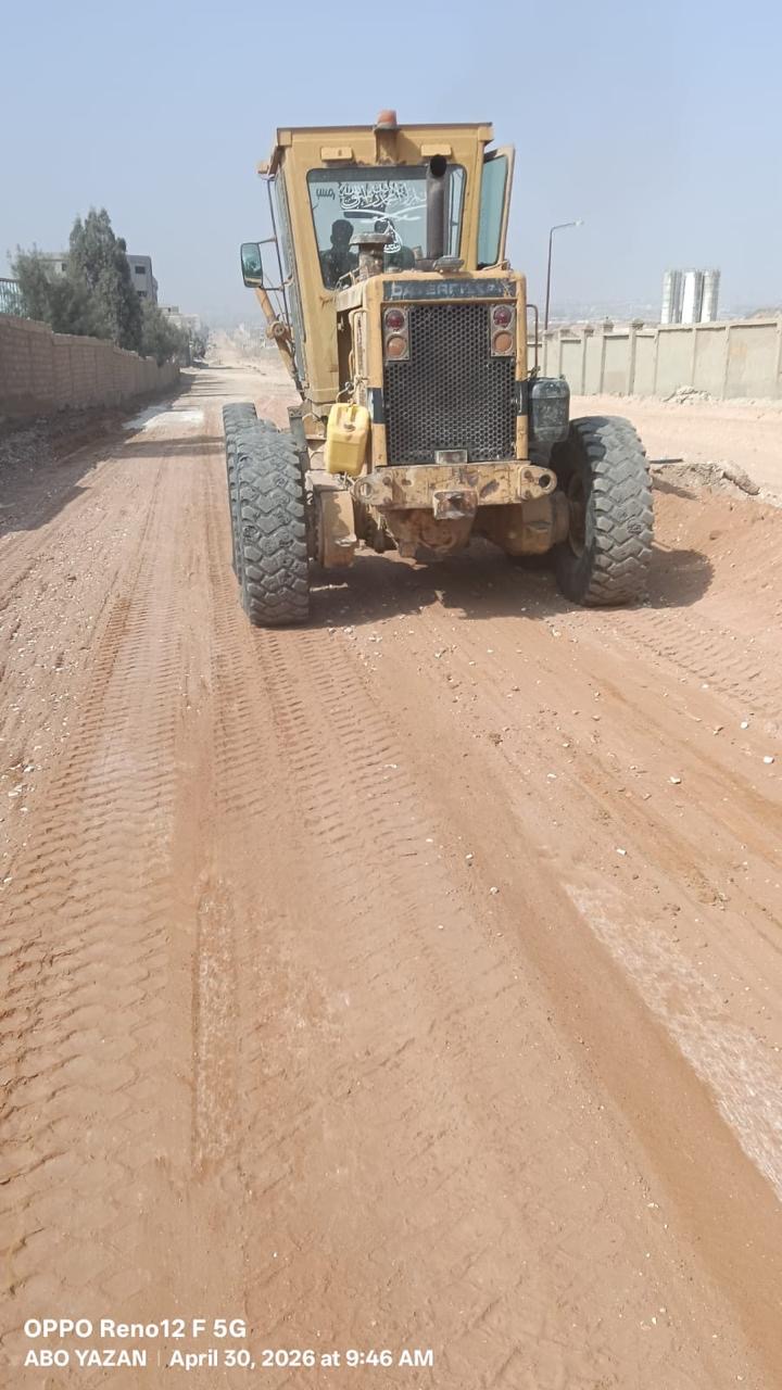 رصف طريق R1 بالمنطقة الصناعية فى أبو رواش