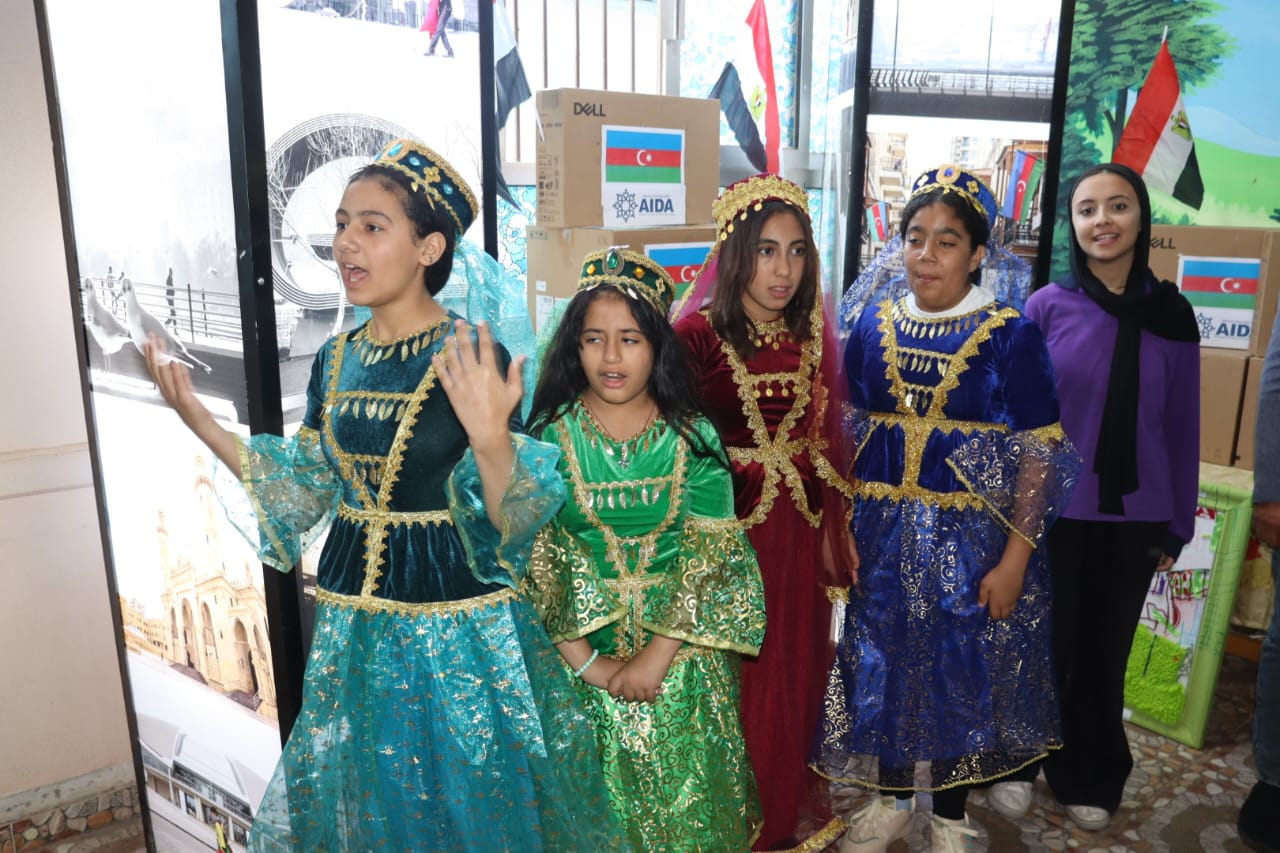 خلال العروض الفنية