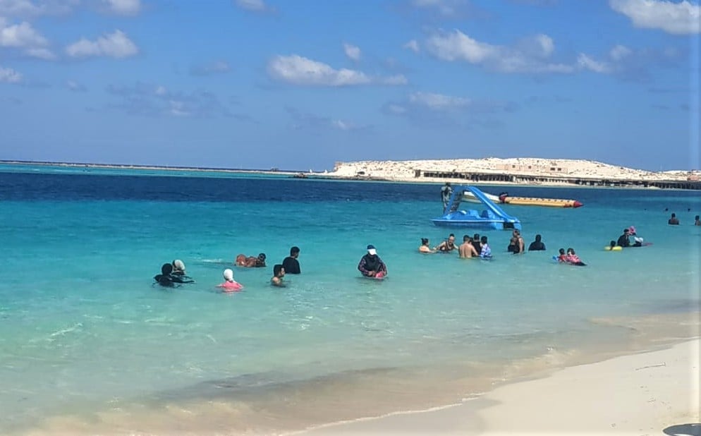 جمال وهدوء شواطئ مطروح قبل المصيف
