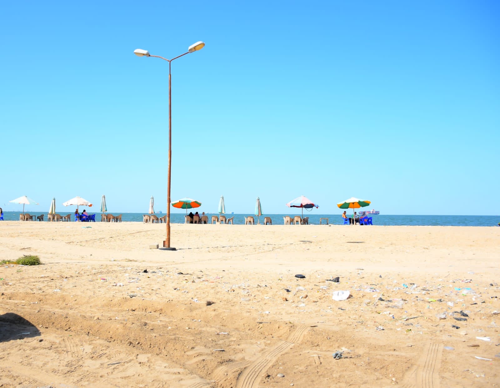 قبل تطوير الشاطئ