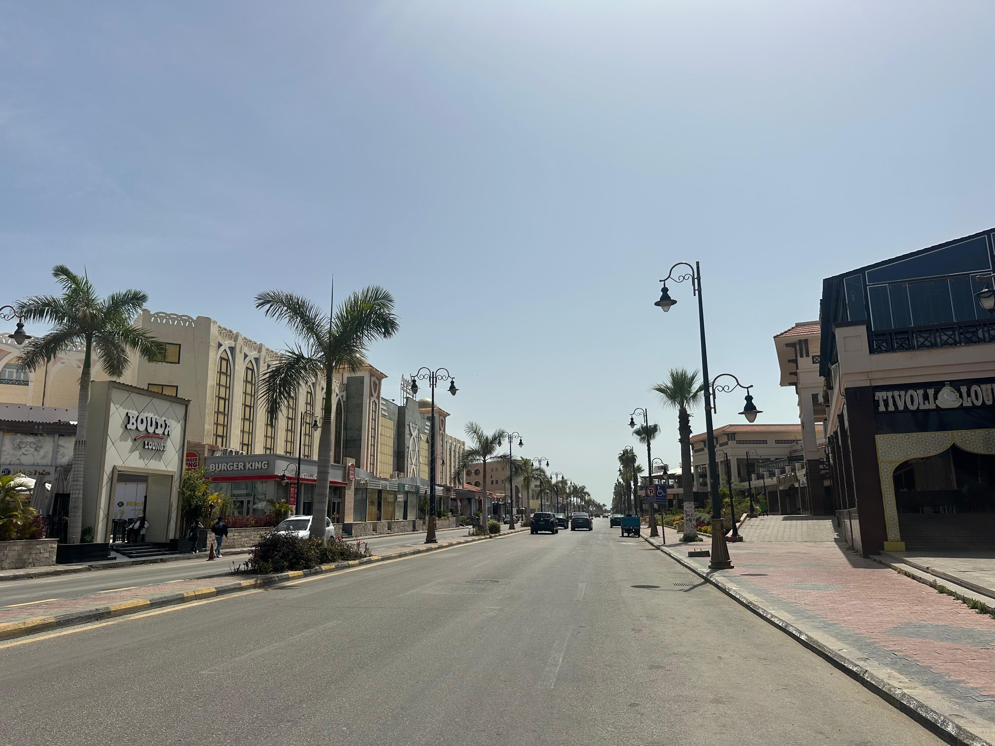 الطقس حار في بورسعيد