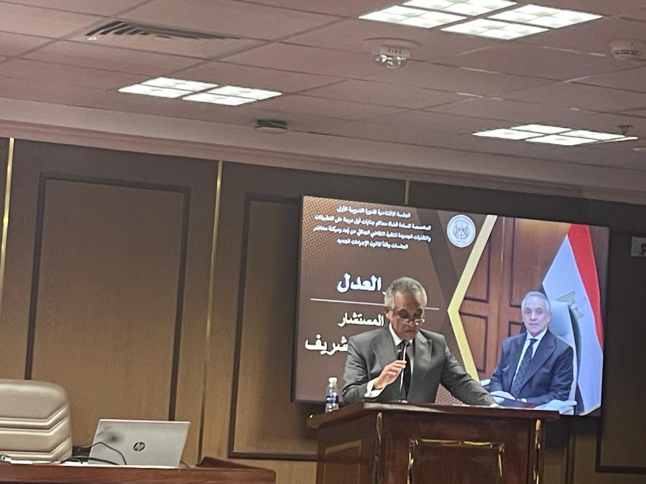 المستشار محمود الشريف