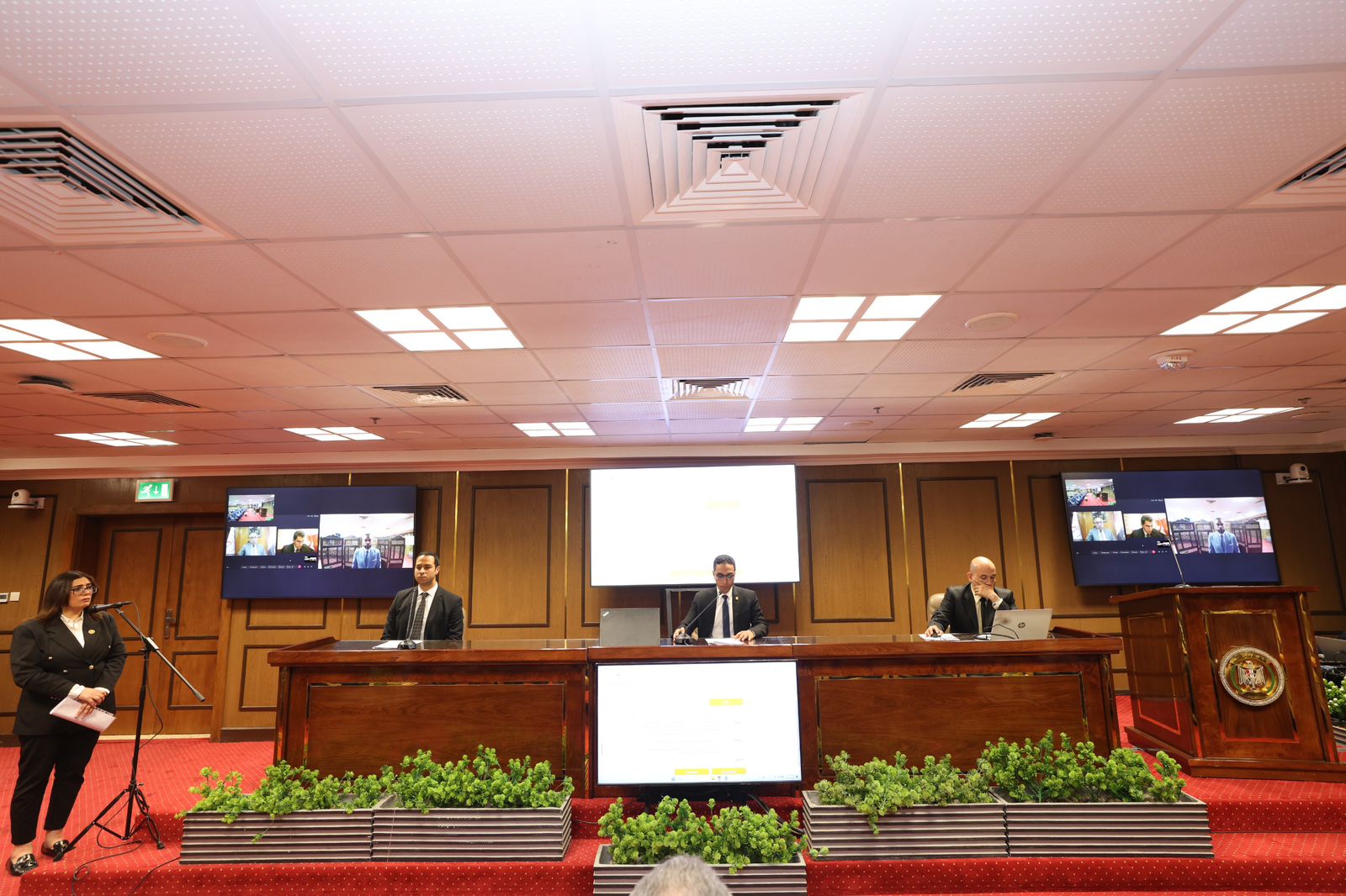 الدورة التدريبية الأولى لقضاة محاكم الجنايات  (6)