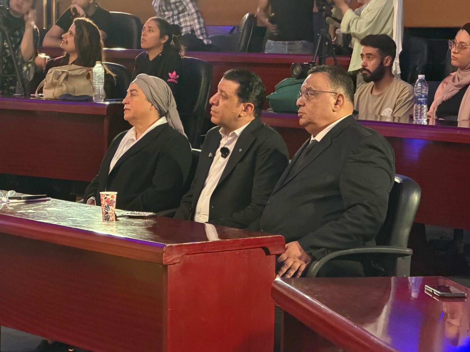 ليلة في وداع امير العناء العربي تبدأ بأكاديمية الفنون (2)