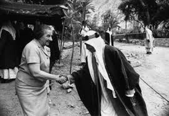 استقبال جولدمائير  (1)