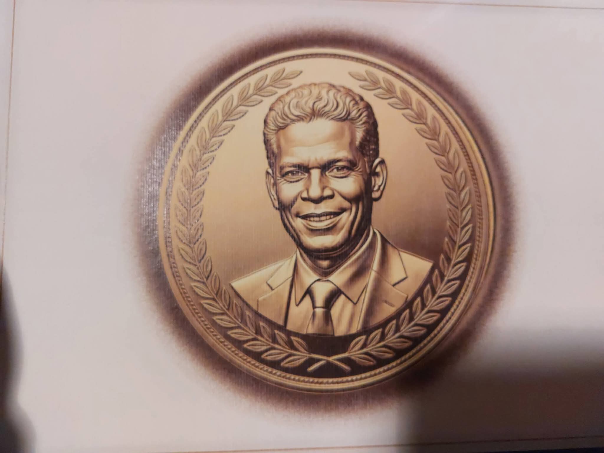 الكاتب سيد العديسي