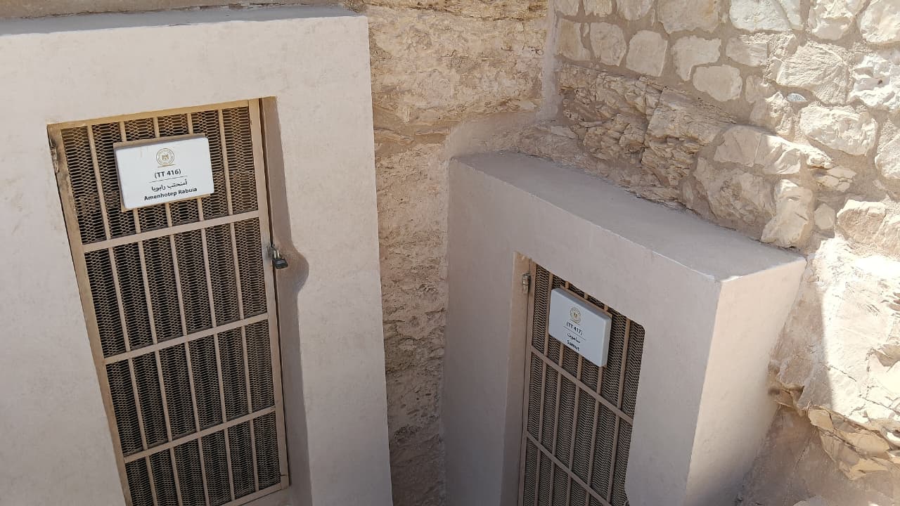 المقابر الجديدة قبل فتحها رسمياً أمام الجمهور بالبر الغربى