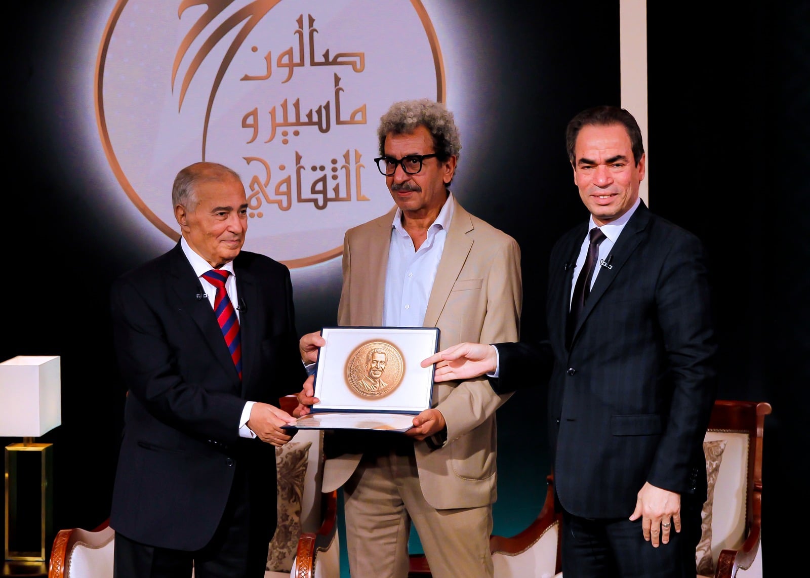 تكريم الكاتب ياسر الزيات
