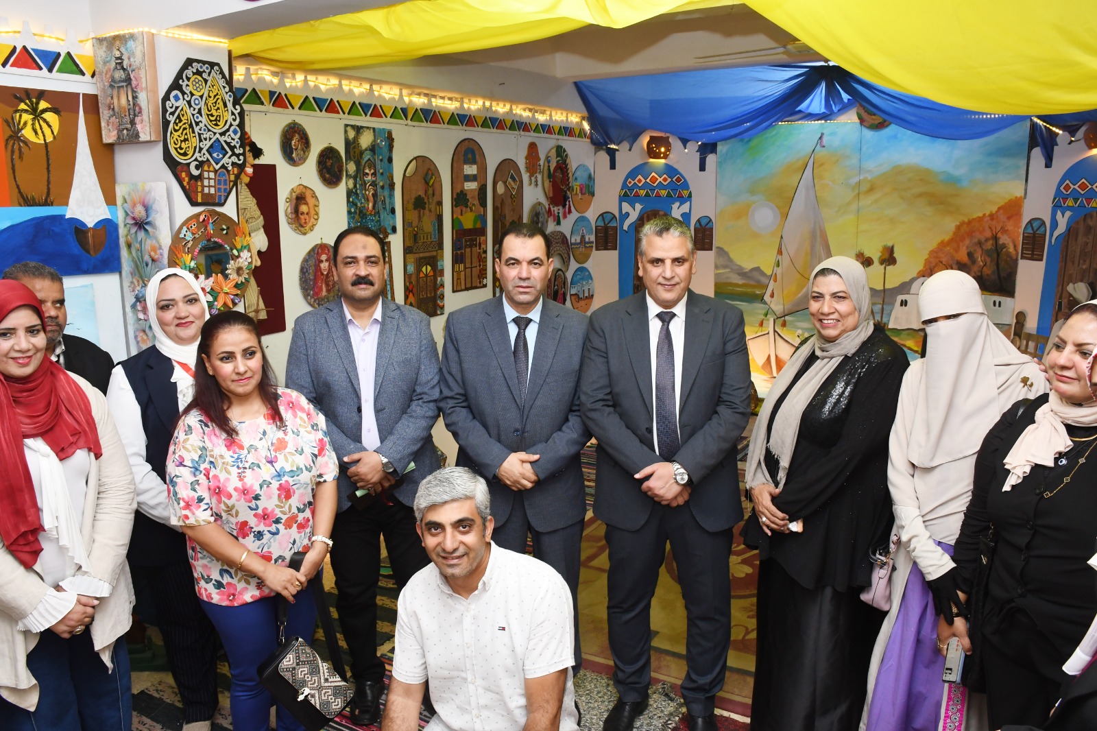 نائب محافظ أسوان والقيادات التعليمية