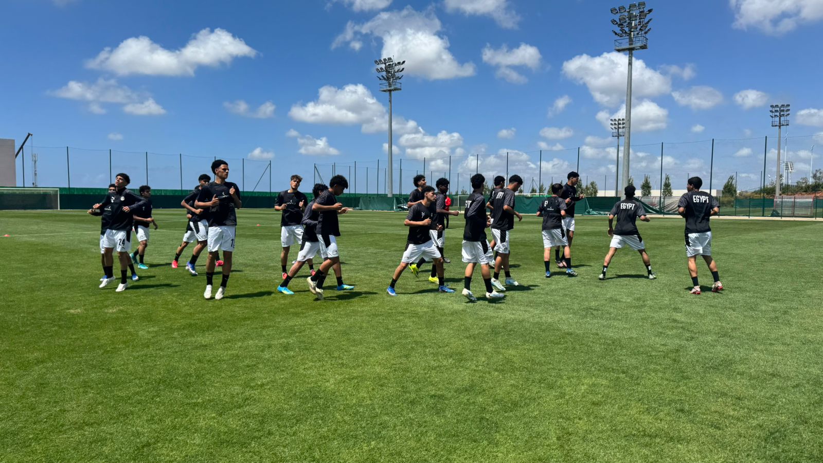 تدريب منتخب الناشئين