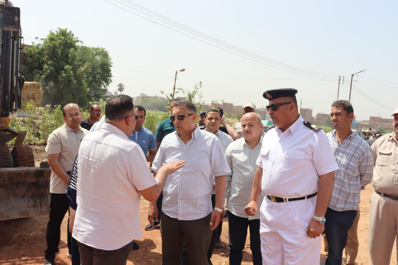 محافظ القليوبية خلال الحملة