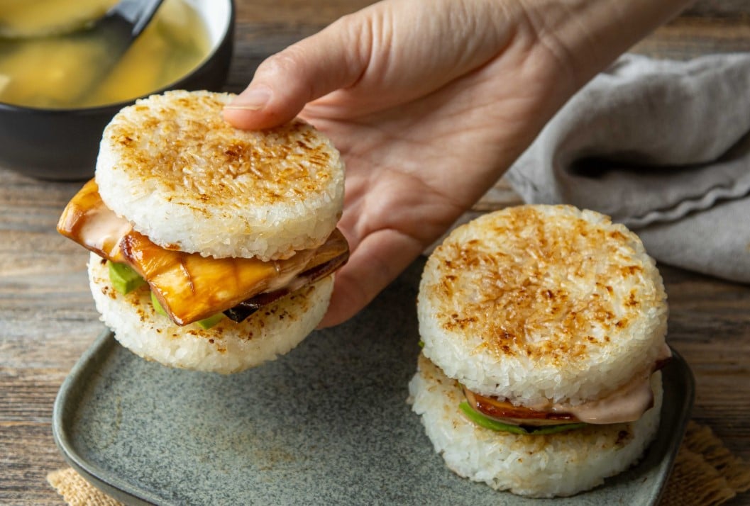 طريقة عمل برجر الأرز