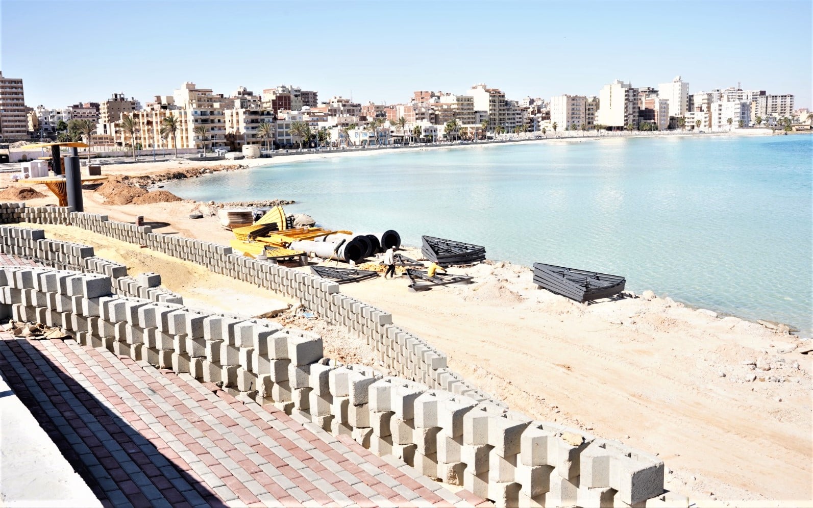 تطوير وانشاء ممشى اسفل كوبري روميل