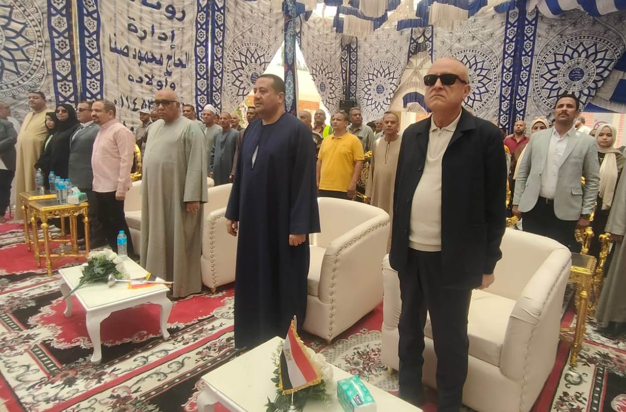محافظ الأقصر يفتتح 3 محطات رفع صرف صحي بإسنا