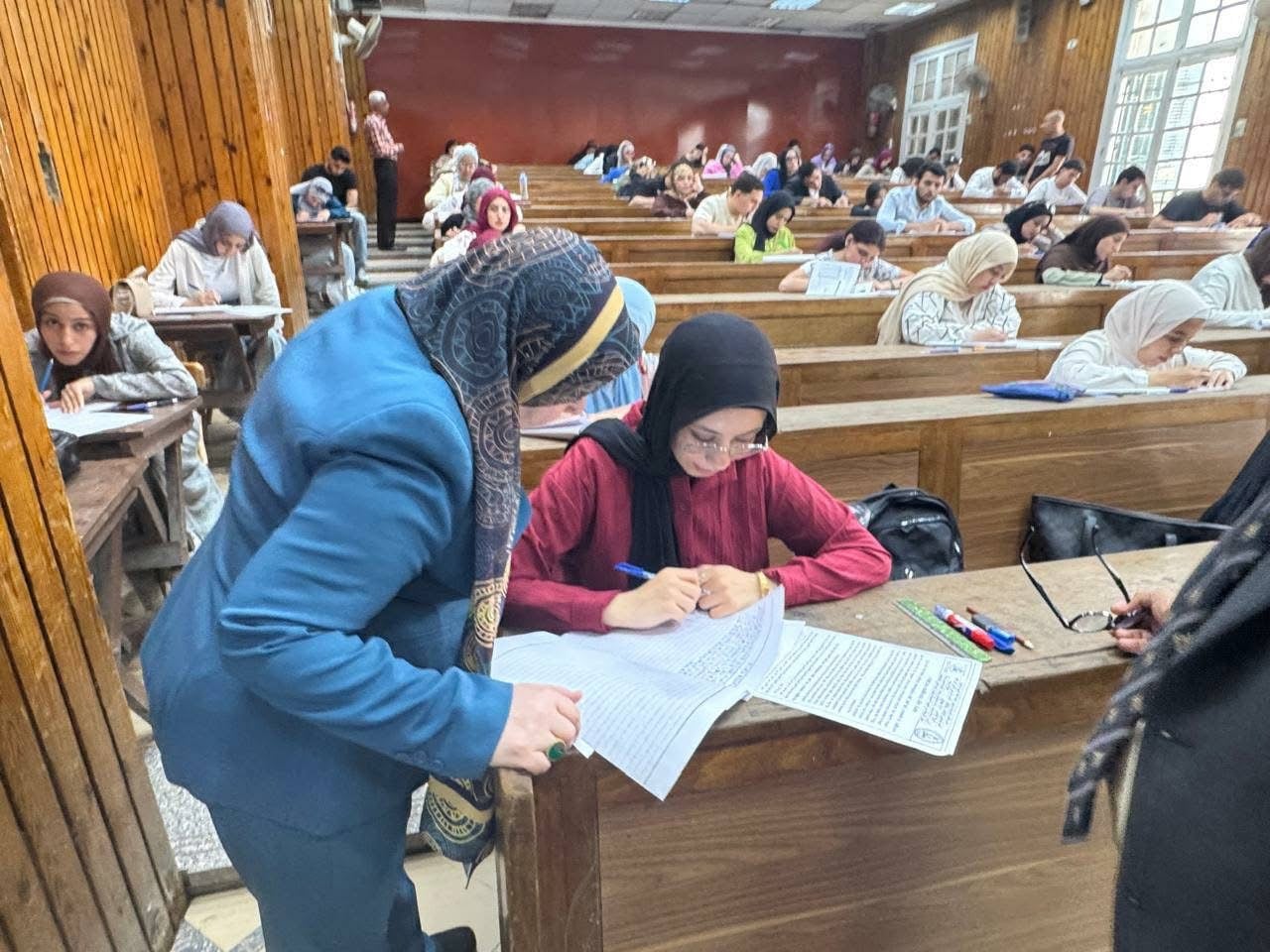  امتحانات الفصل الدراسي الثاني بكلية الآداب جامعة القاهرة