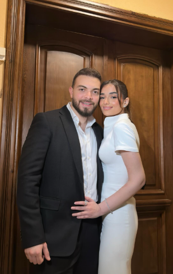 ملك أحمد زاهر 