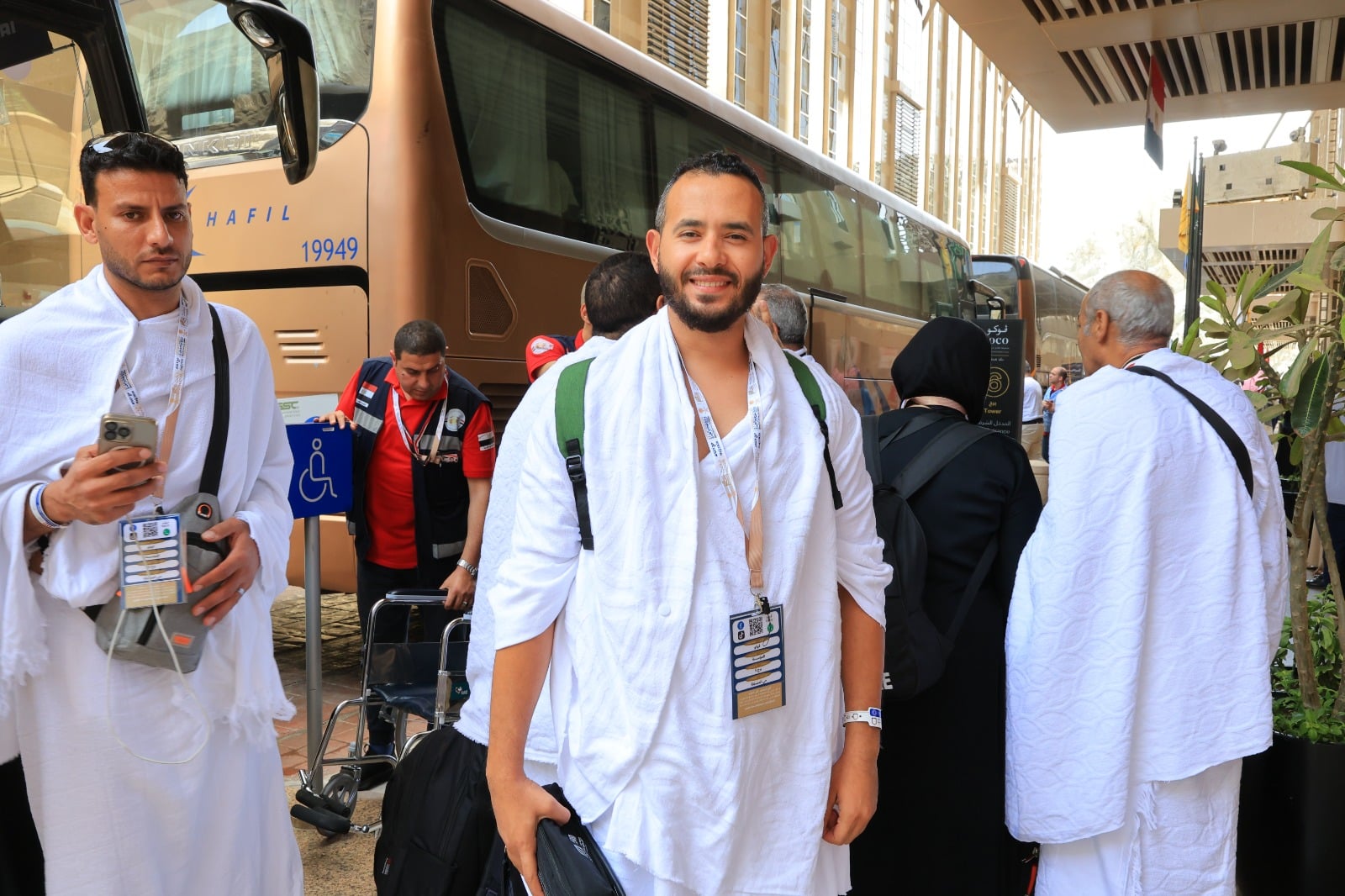  حجاج الجمعيات الأهلية بمكة المكرمة والمدينة المنورة