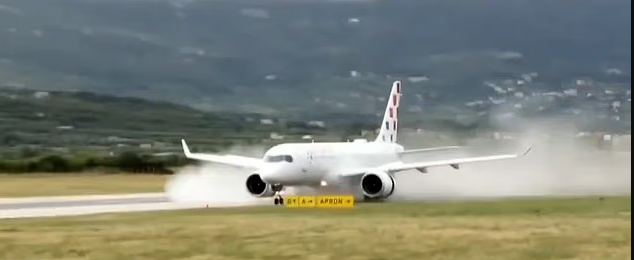 الطائرة 