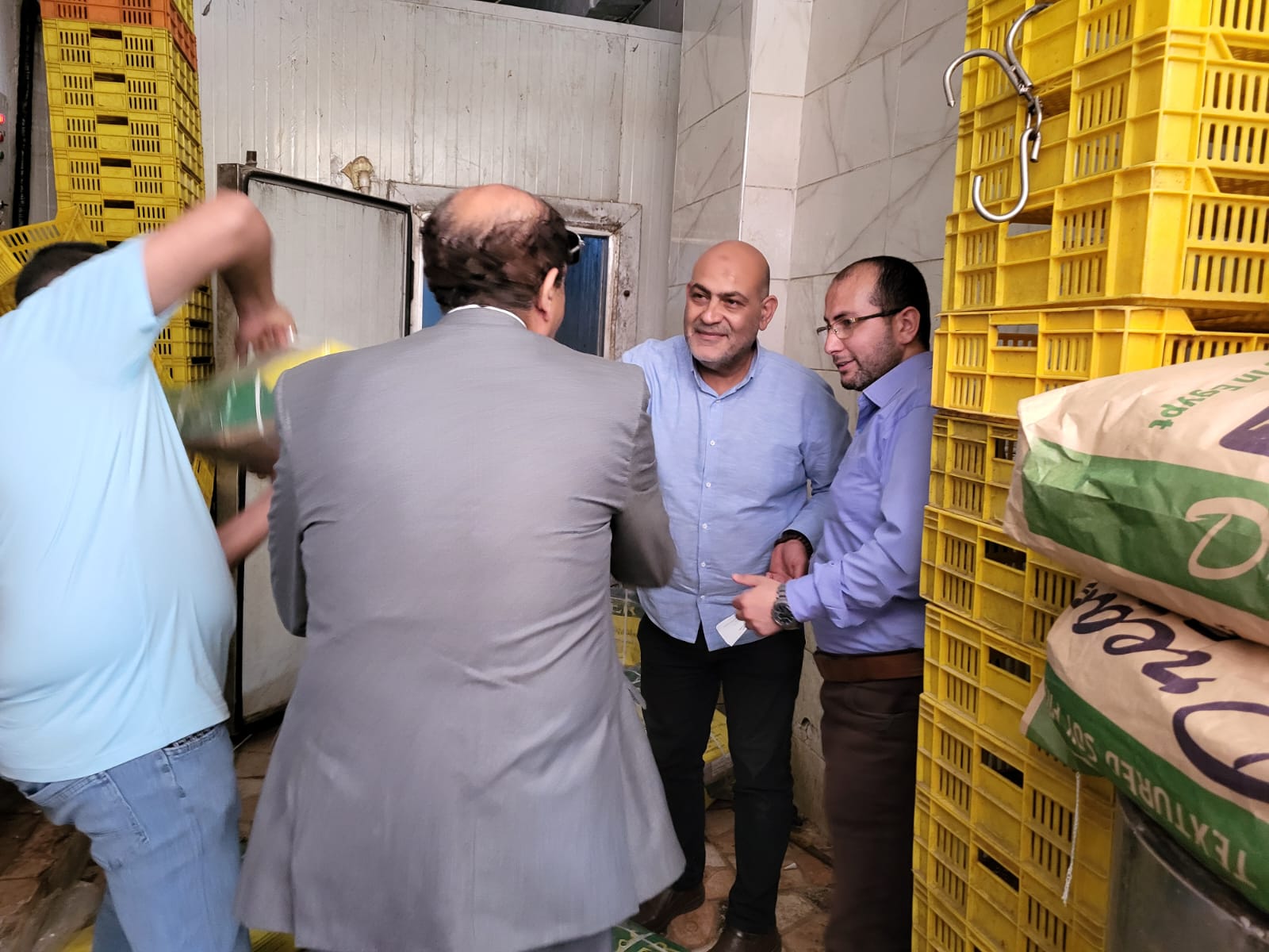 اتخاذ الإجراءات القانونية اتخاذ الإجراءات القانونية