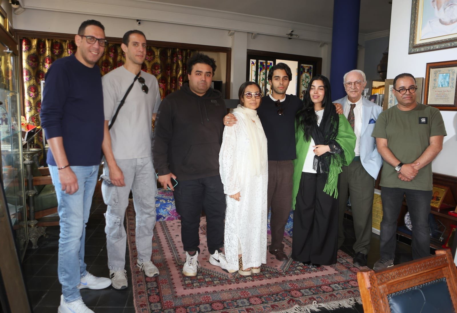 أسرة العندليب خلال الزيارة