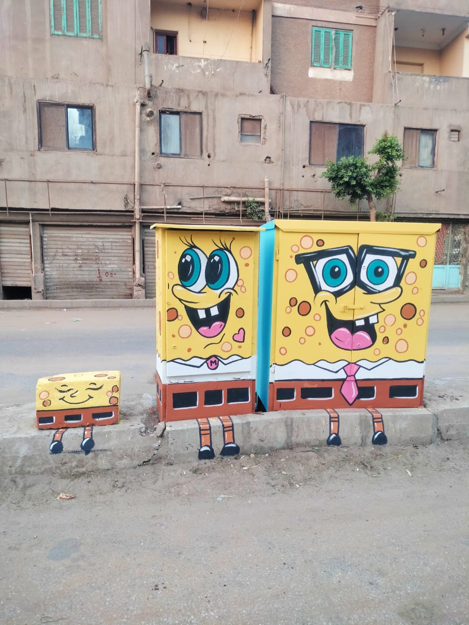 الحوامدية تجمل أكشاك الكهرباء بالشوارع (5)