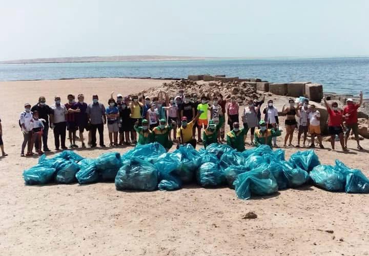 حملات النظافة بشواطئ الغردقة 