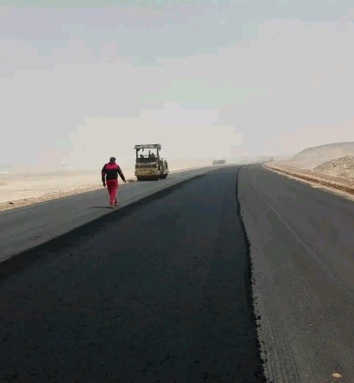 عمل لا يتوقف لانجاز المشروع