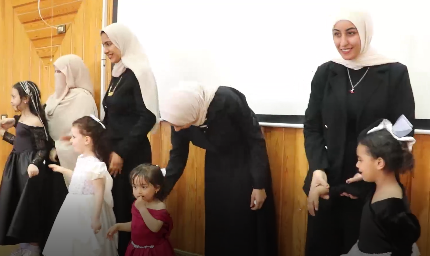 تعدد عروض الطفلات