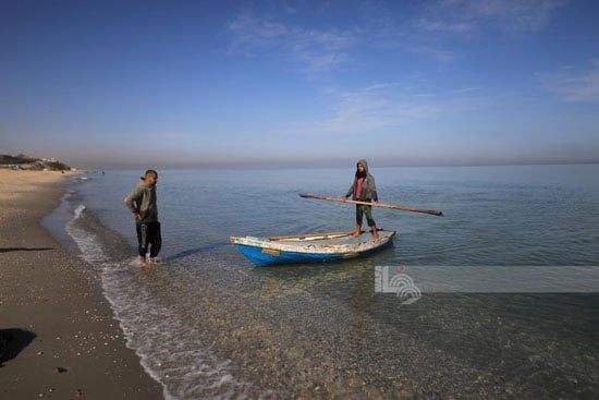 مراكب الصيد تبحر على شواىء غزة