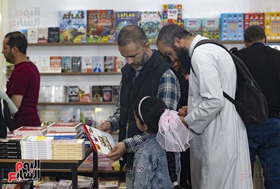 مشاركة واسعة على معرض الرباط للكتبا بالمغرب