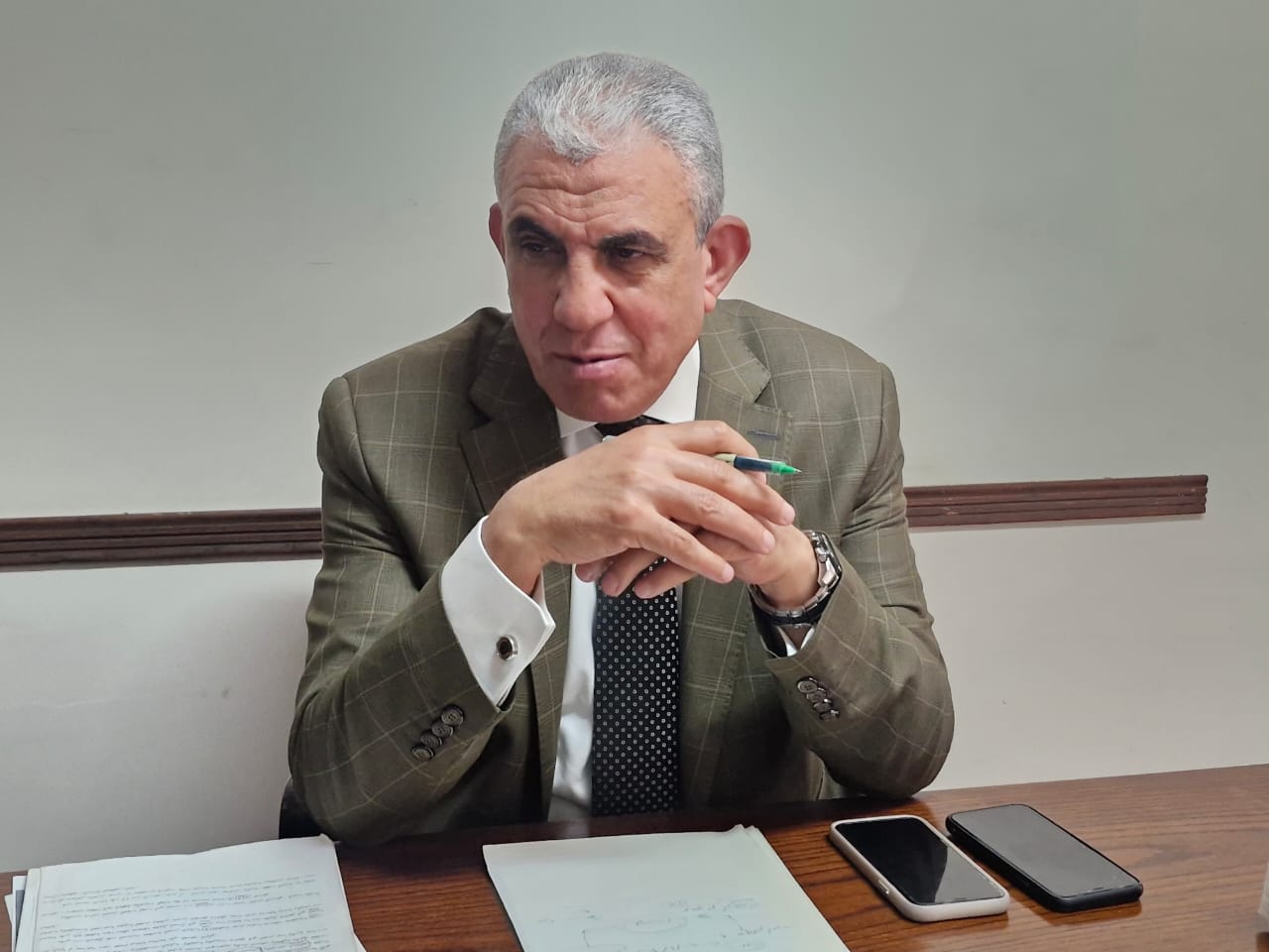 حوار عادل عبد الفضيل رئيس لجنة القوى العاملة بالبرلمان السابق (10)
