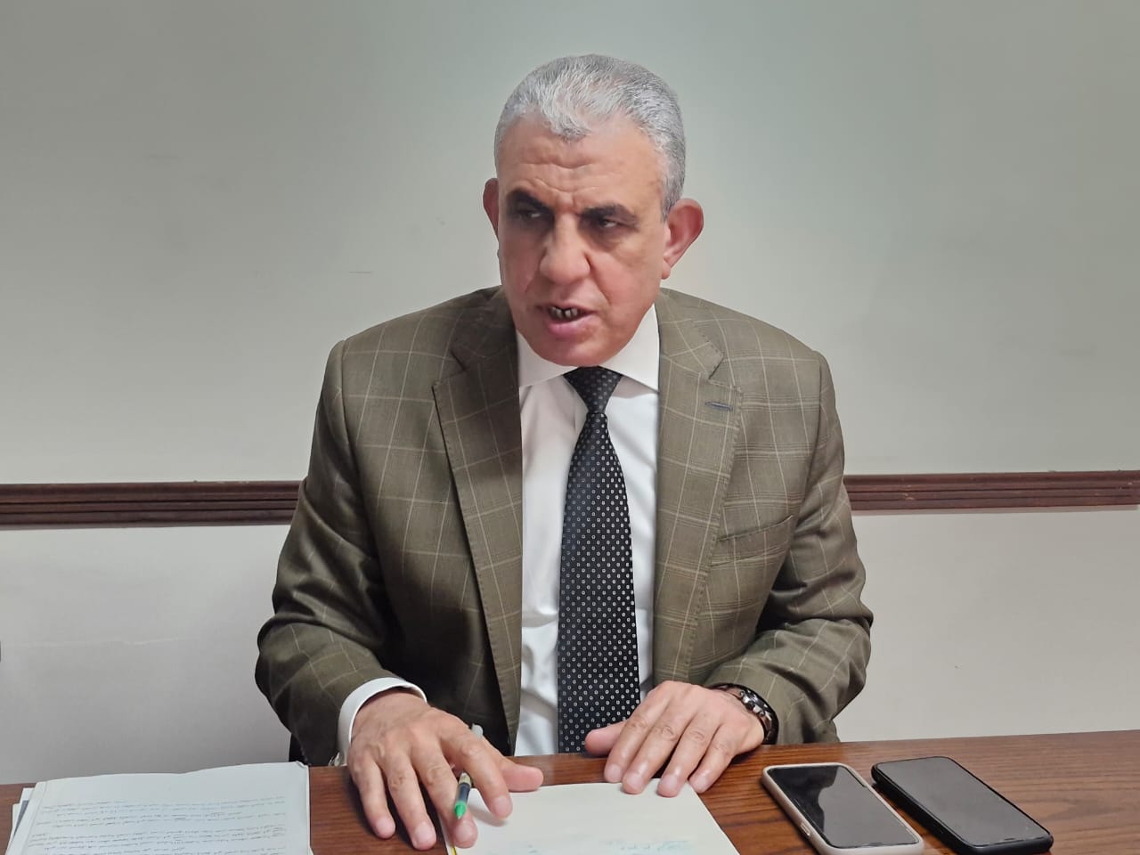 حوار عادل عبد الفضيل رئيس لجنة القوى العاملة بالبرلمان السابق (6)