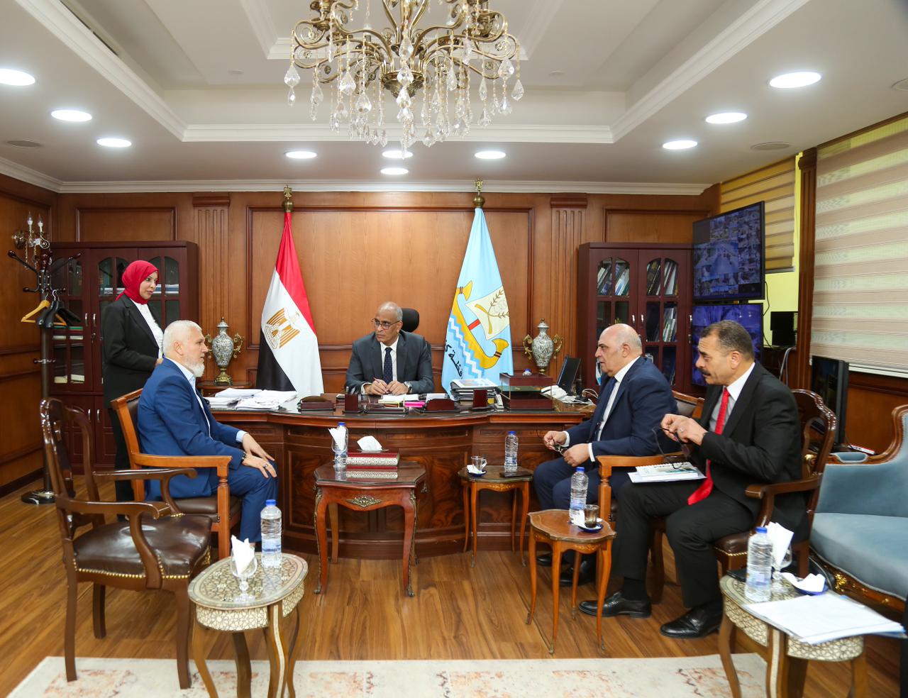 محافظ كفر الشيخ يعقد اجتماعا مع أعضاء مجلس النواب
