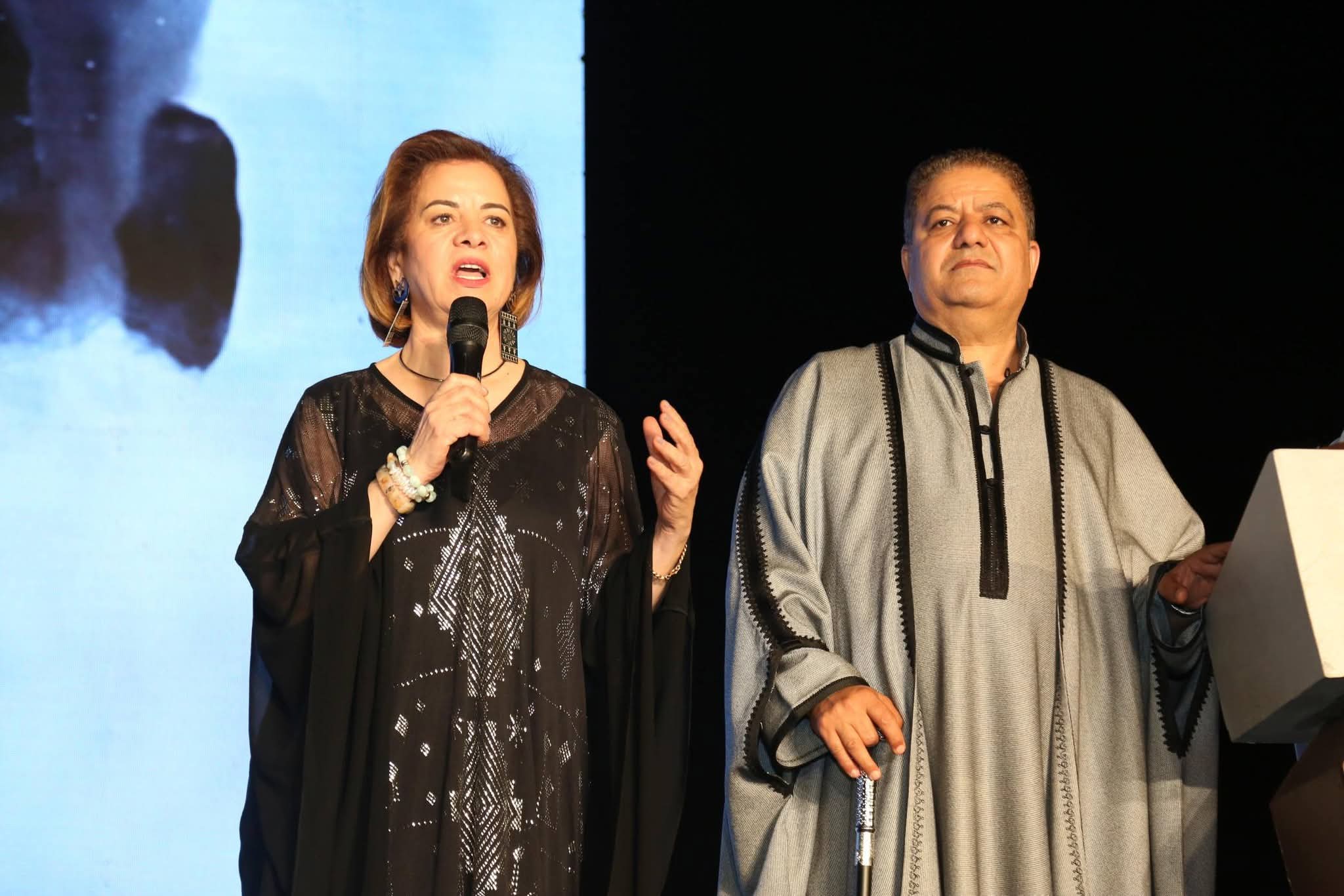 عزة الحسيني وسيد فؤاد