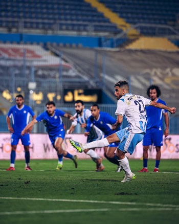 لحظة تسجيل ناصر ماهر الهدف