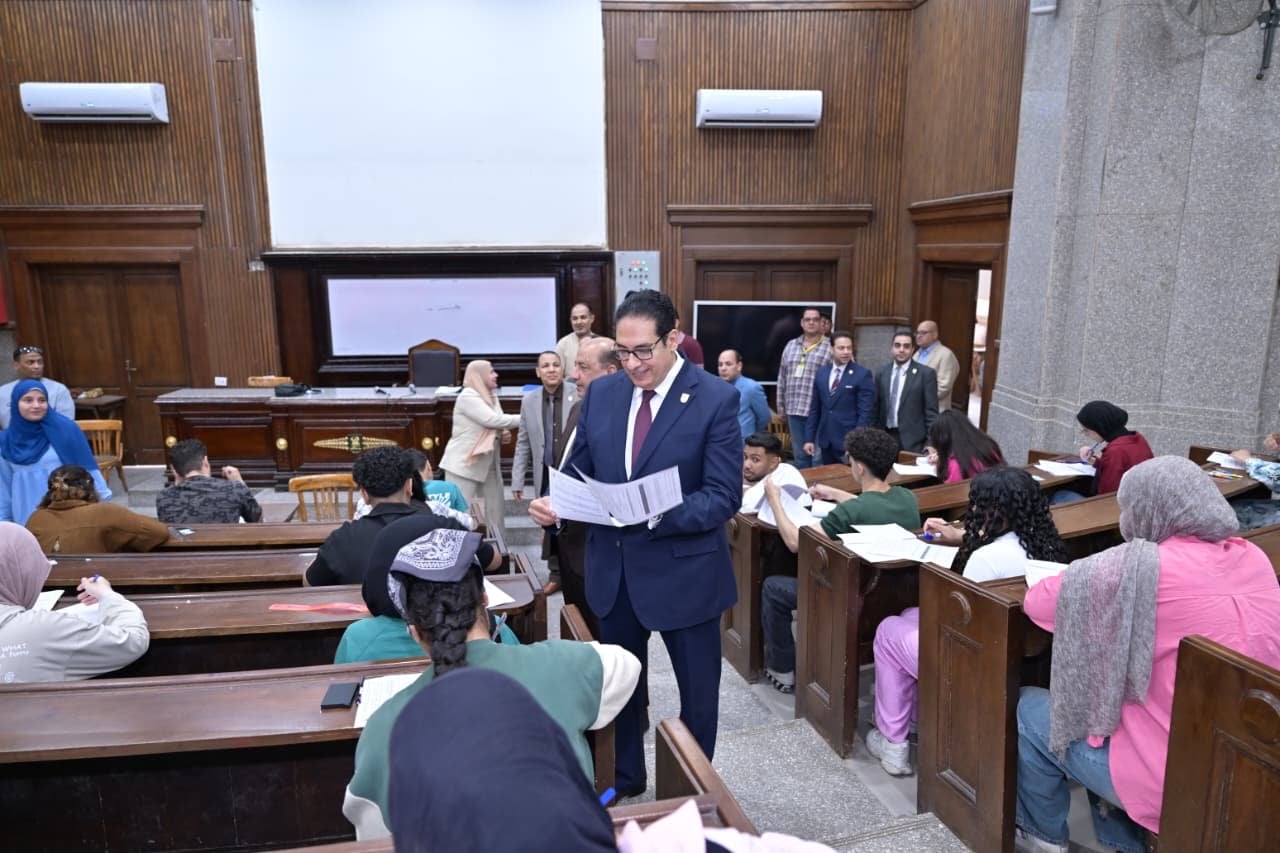 جانب من متابعة رئيس الجامعة