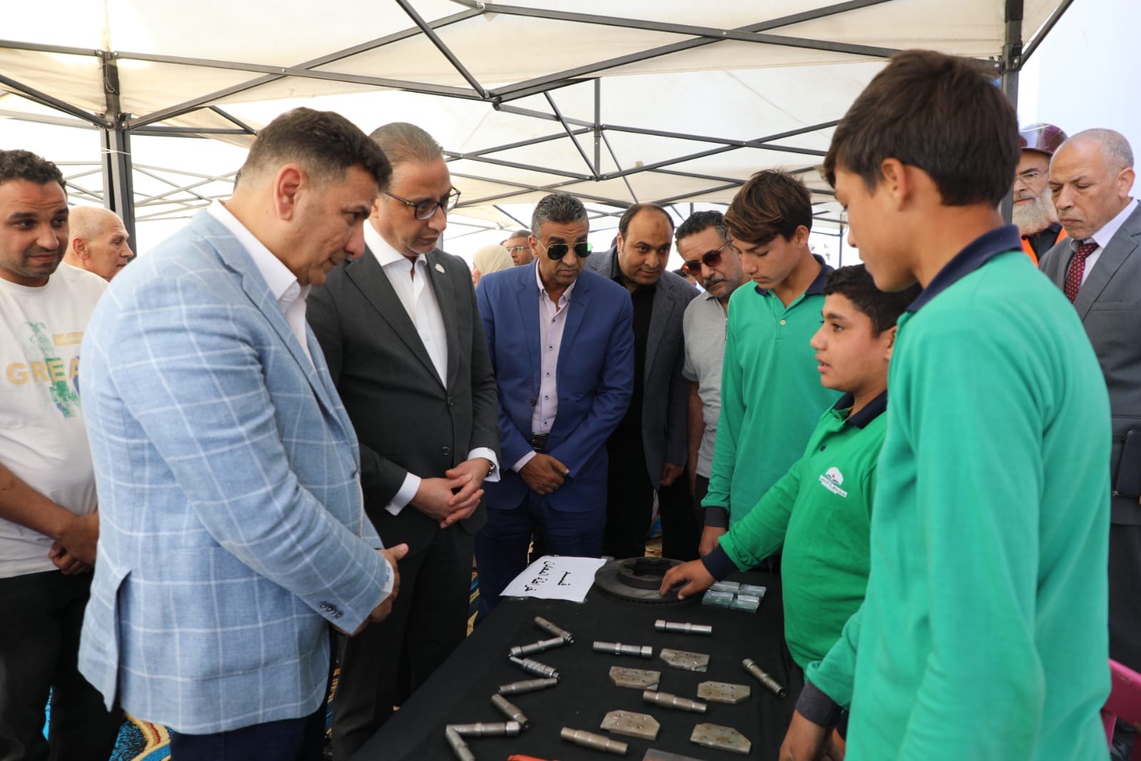 خلال جولة محافظ الجيزة خلال جولة محافظ الجيزة