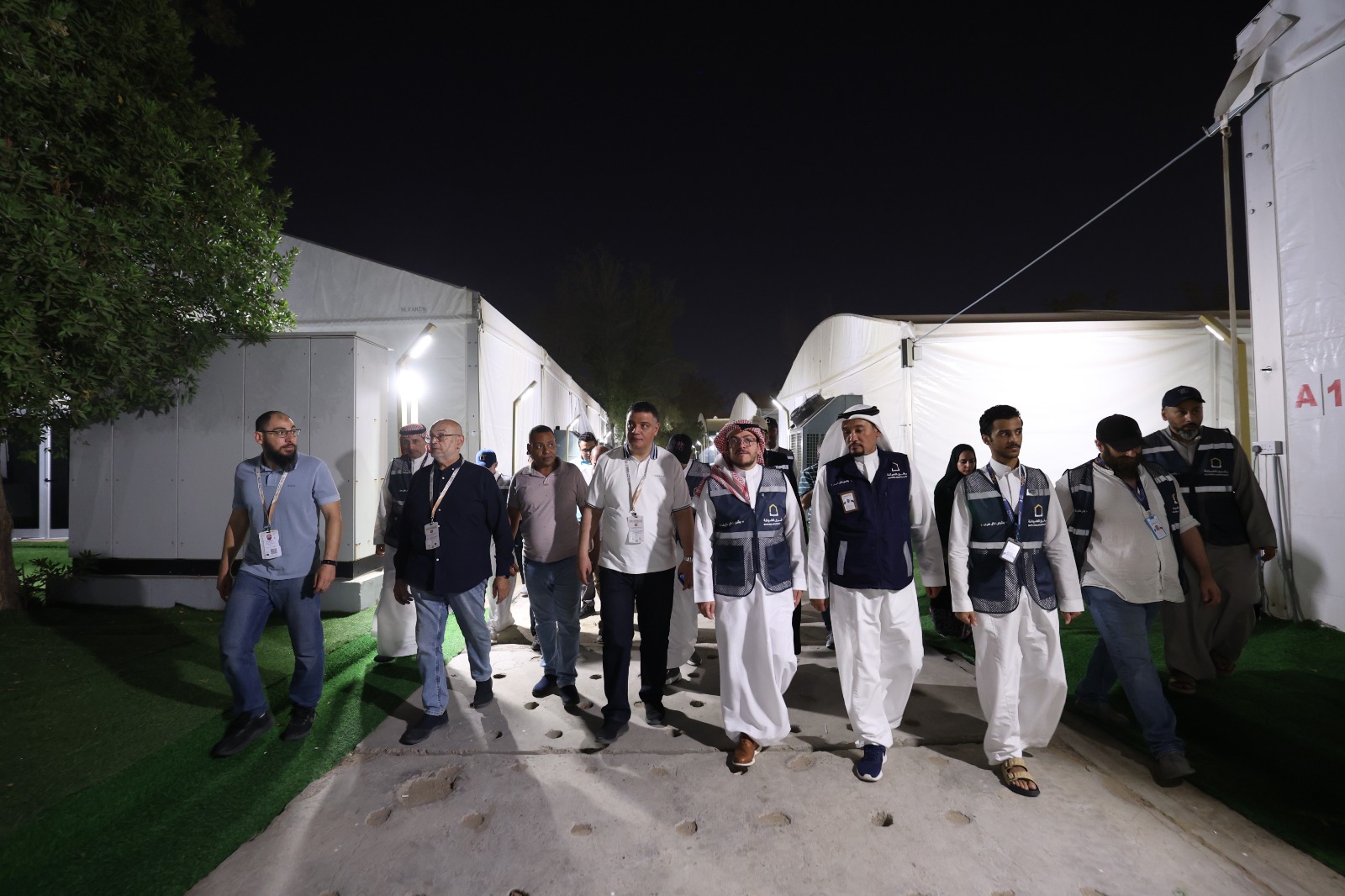 متابعة حالة الفنادق والحجاج متابعة حالة الفنادق والحجاج