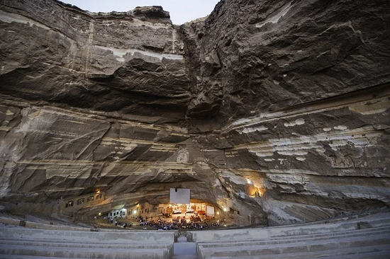 داخل دير الانبا سمعان