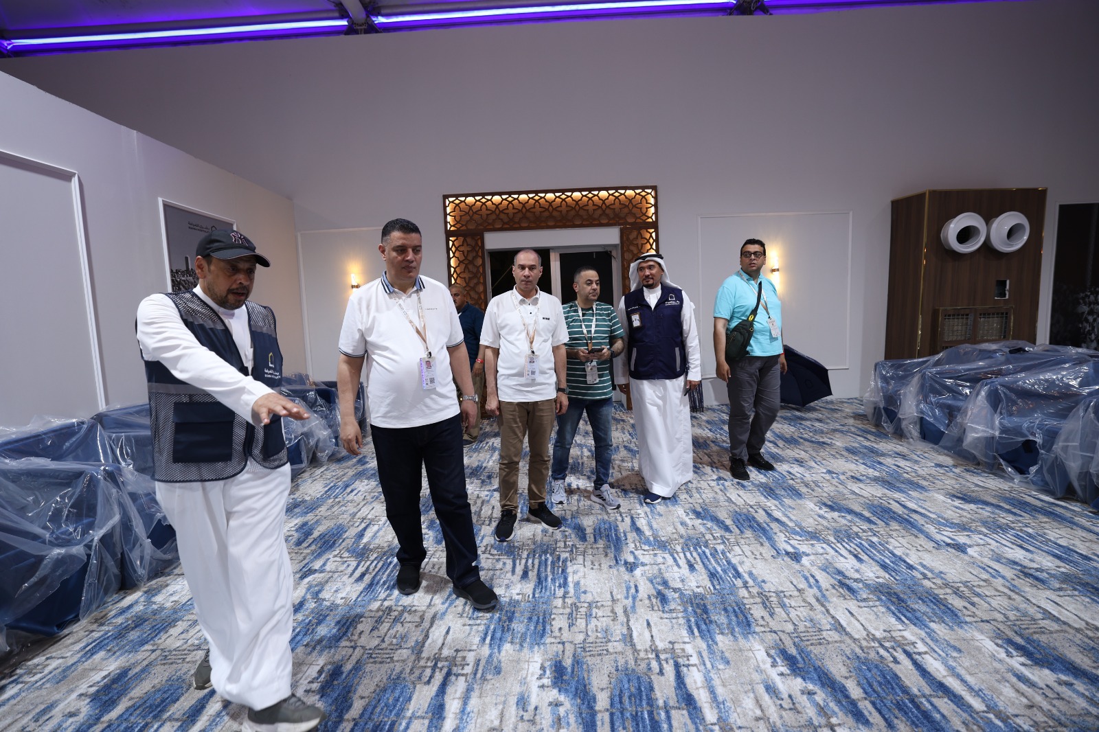 أيمن عبدالموجود خلال تواجده مع بعثة الحج أيمن عبدالموجود خلال تواجده مع بعثة الحج