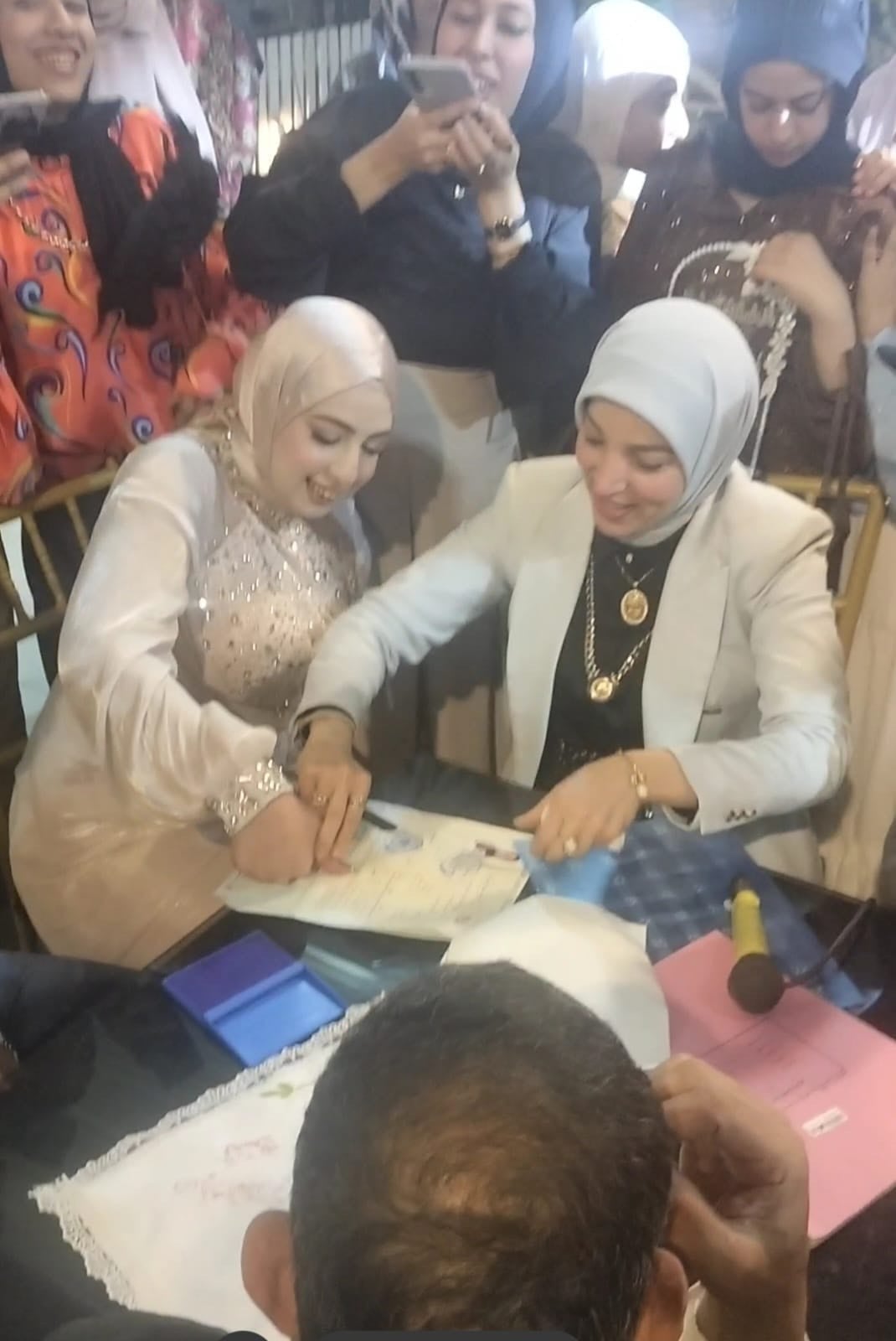 الدكتورة اسماء مرعي أول مأذونة سيدة للدلجمون بالغربية