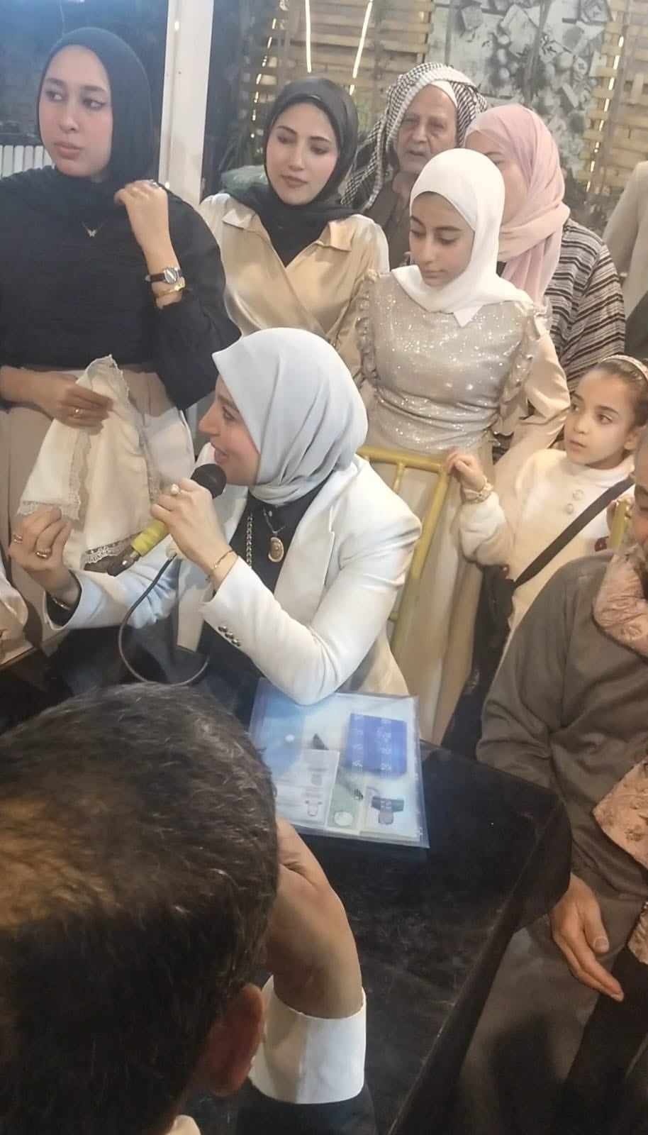 الدكتورة اسماء مرعي أول مأذونة سيدة لقرية الدلجمون