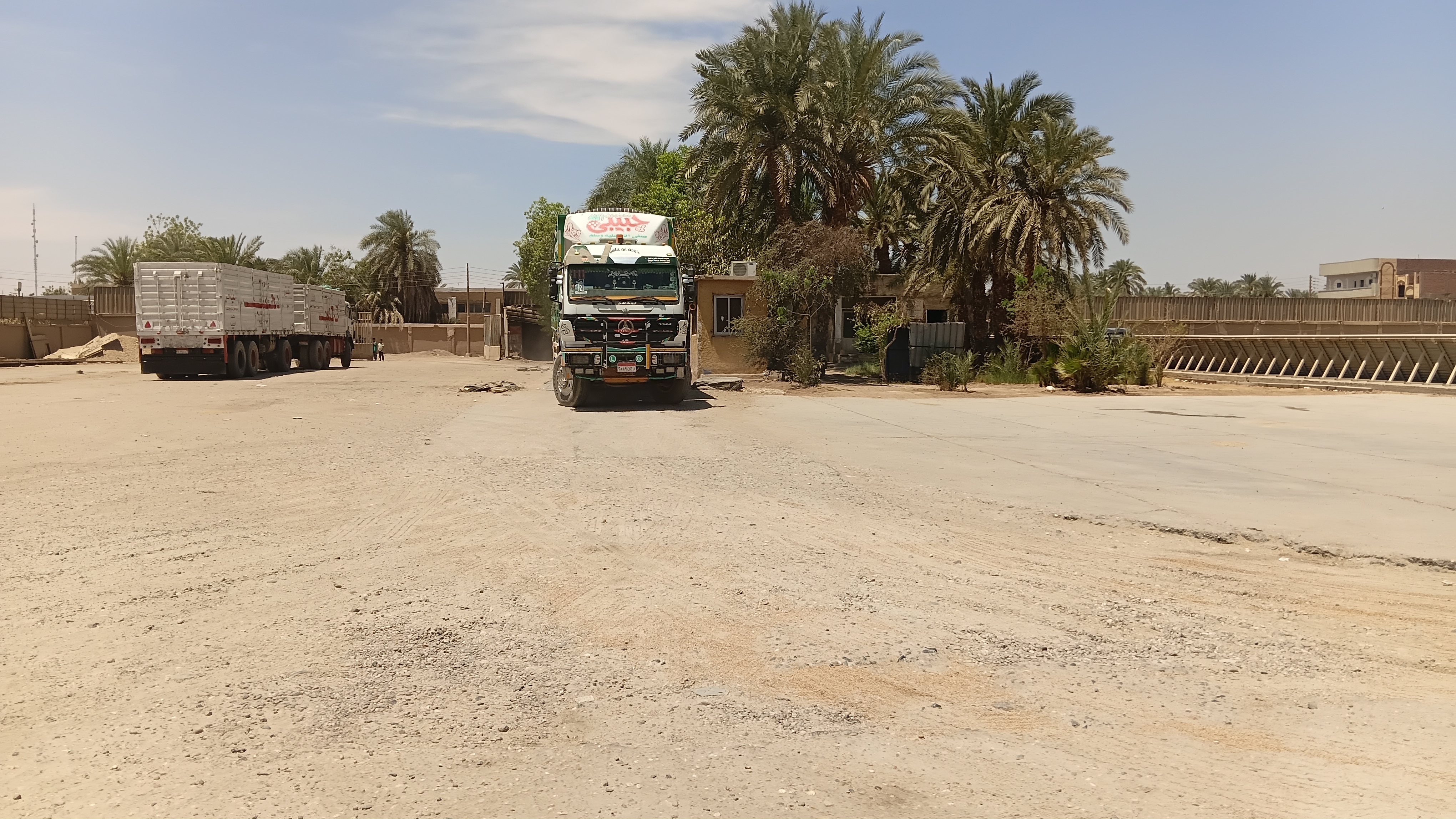 شاحنات القمح شاحنات القمح
