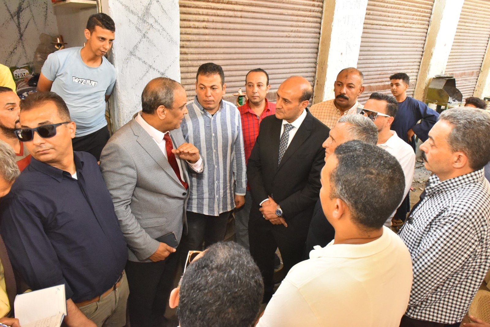المحافظة تسعى للقضاء على العشوائيات وتنظيم التجارة