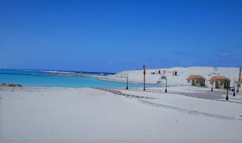 شاطئ روميل مقصد المصطافين في مطروح