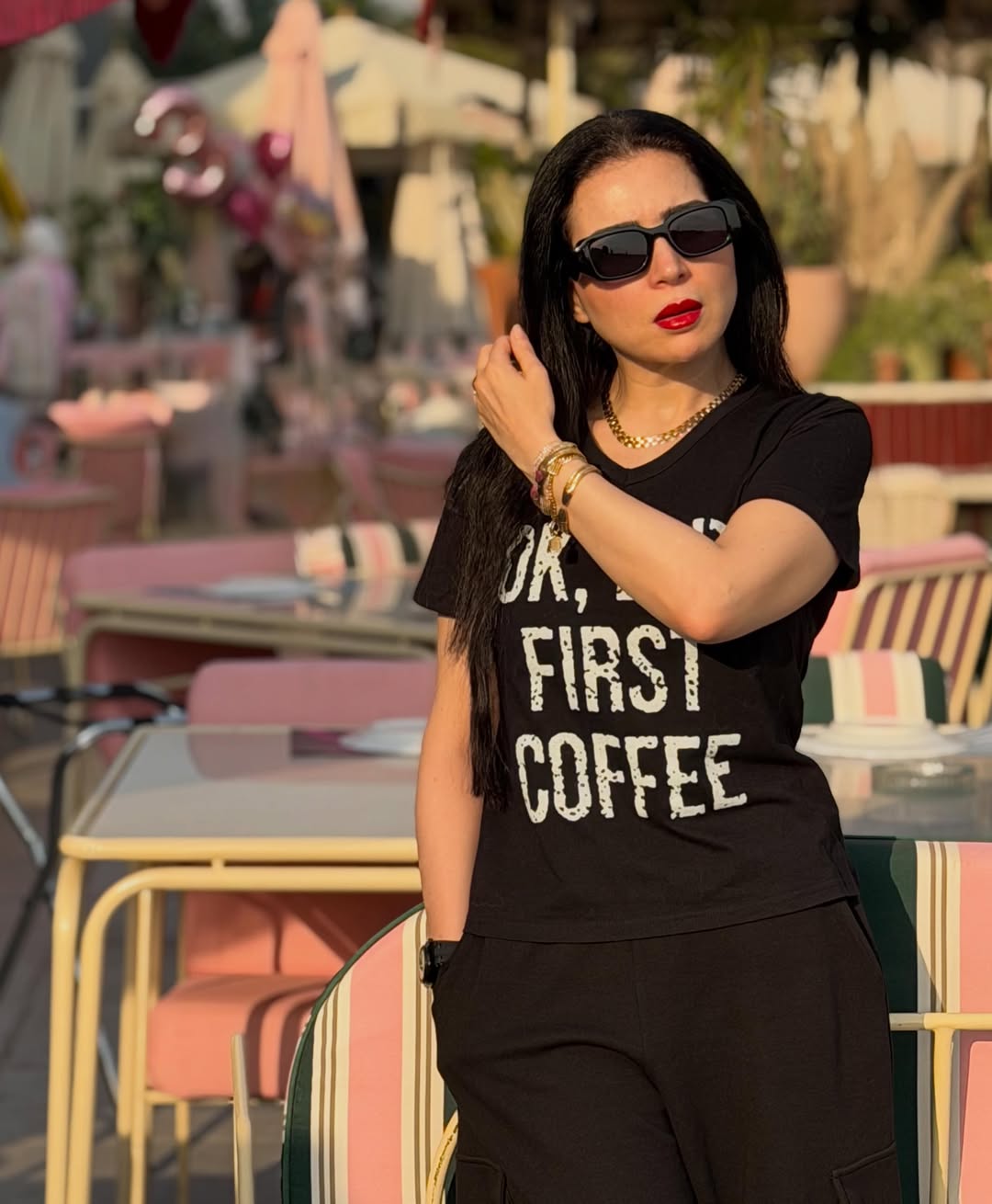 الفنانة مي عز الدين الفنانة مي عز الدين