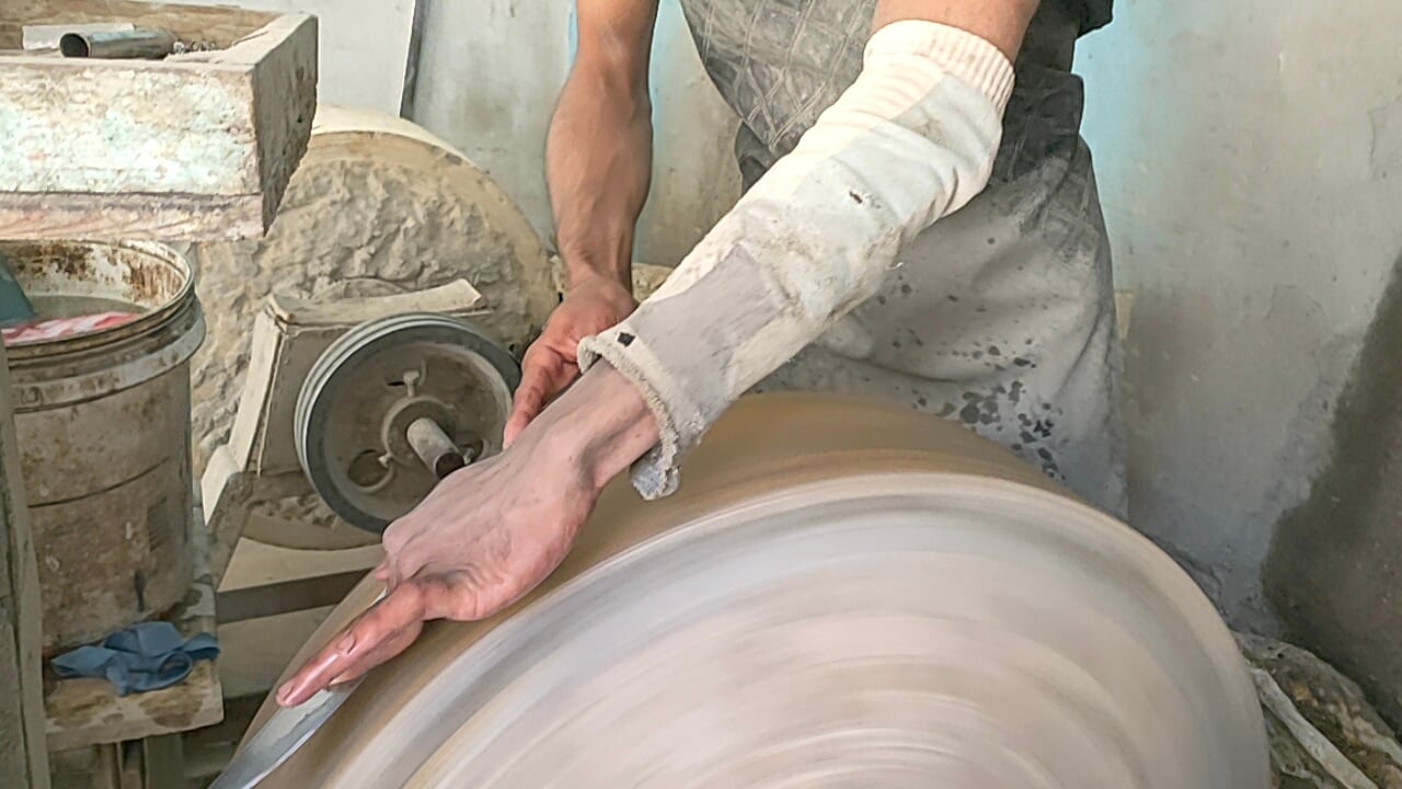 حجر السن المائى حجر السن المائى