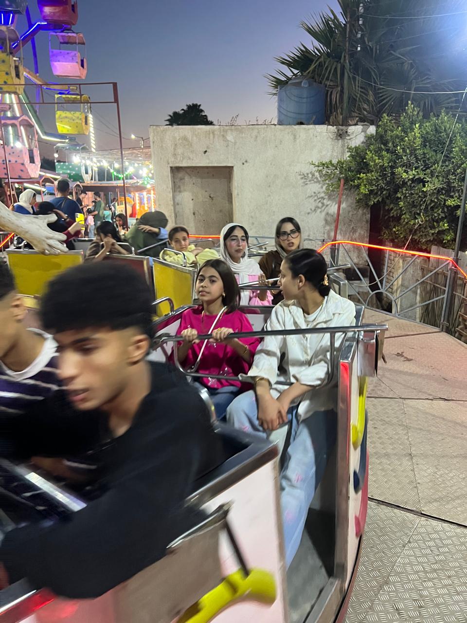جانب من احتفال المواطنين بالعيد فى الدقهلية  (7)