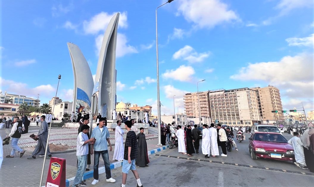العيد على كورنيش مطروح شكل تاني
