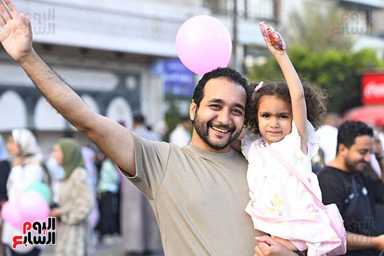 بعد الصلاة بدأت اجمل لحظات العيد بعد الصلاة بدأت اجمل لحظات العيد